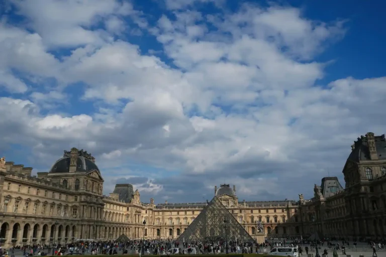 Exposition au musée du Louvre : préparer et réussir sa visite