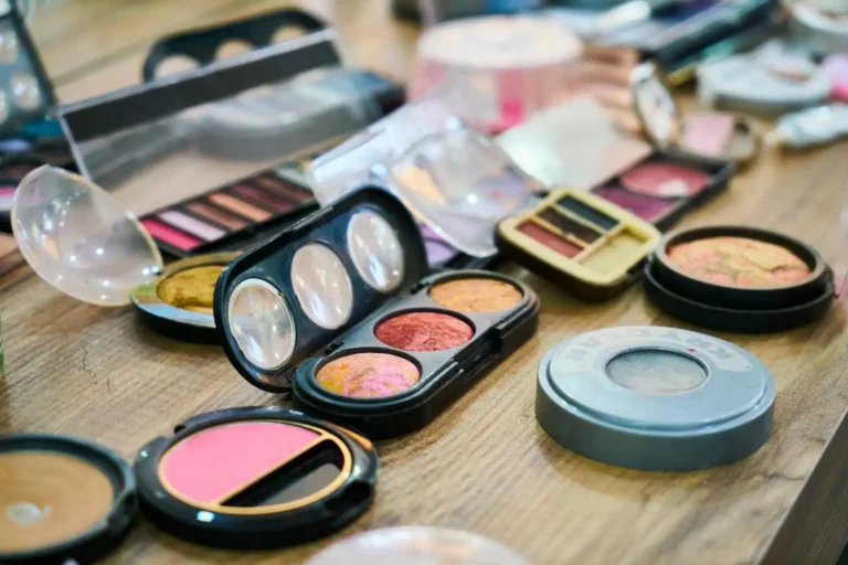 Maquillage pas cher : bien choisir sans rogner sur la qualité