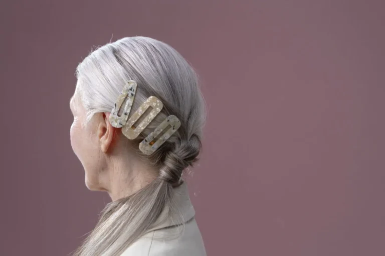 Accessoires cheveux : bien les choisir et les porter