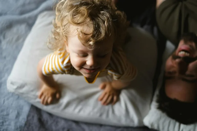 Être parent : ce que ça change, ce que ça demande