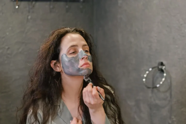 Masque visage : types, choix selon la peau et bons gestes
