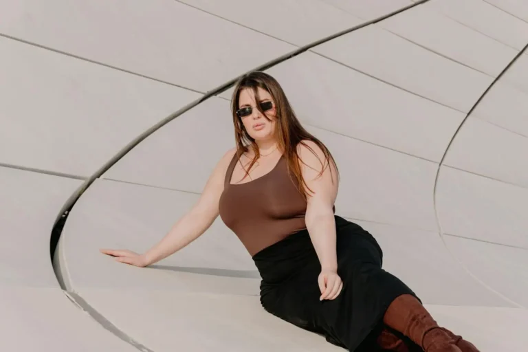 Vêtements femme grande taille : choisir des pièces qui tombent juste
