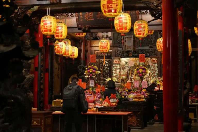 Religion à Taïwan : comprendre un paysage religieux mêlé