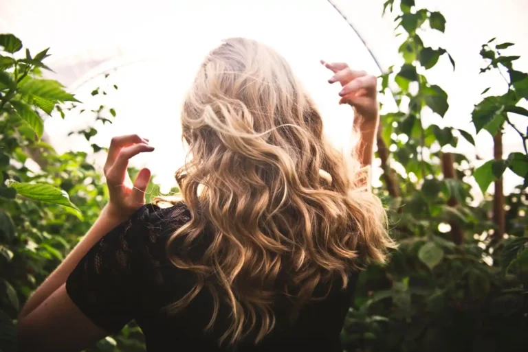 Type de cheveux : comment identifier le sien, vraiment